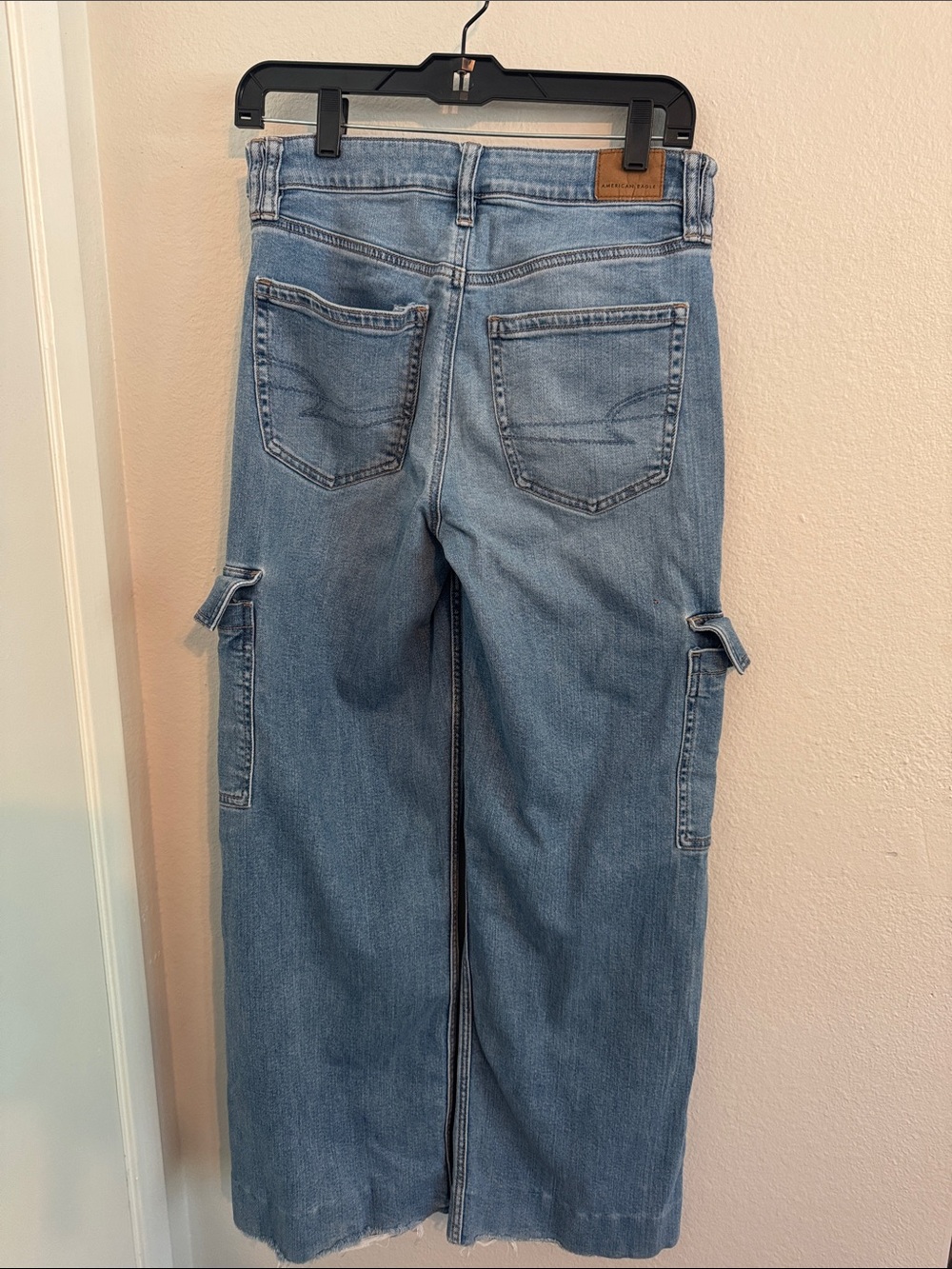 American Eagle Outfitters Light Blue Wide-Leg Cargo Jeans - Picture 2 of 9